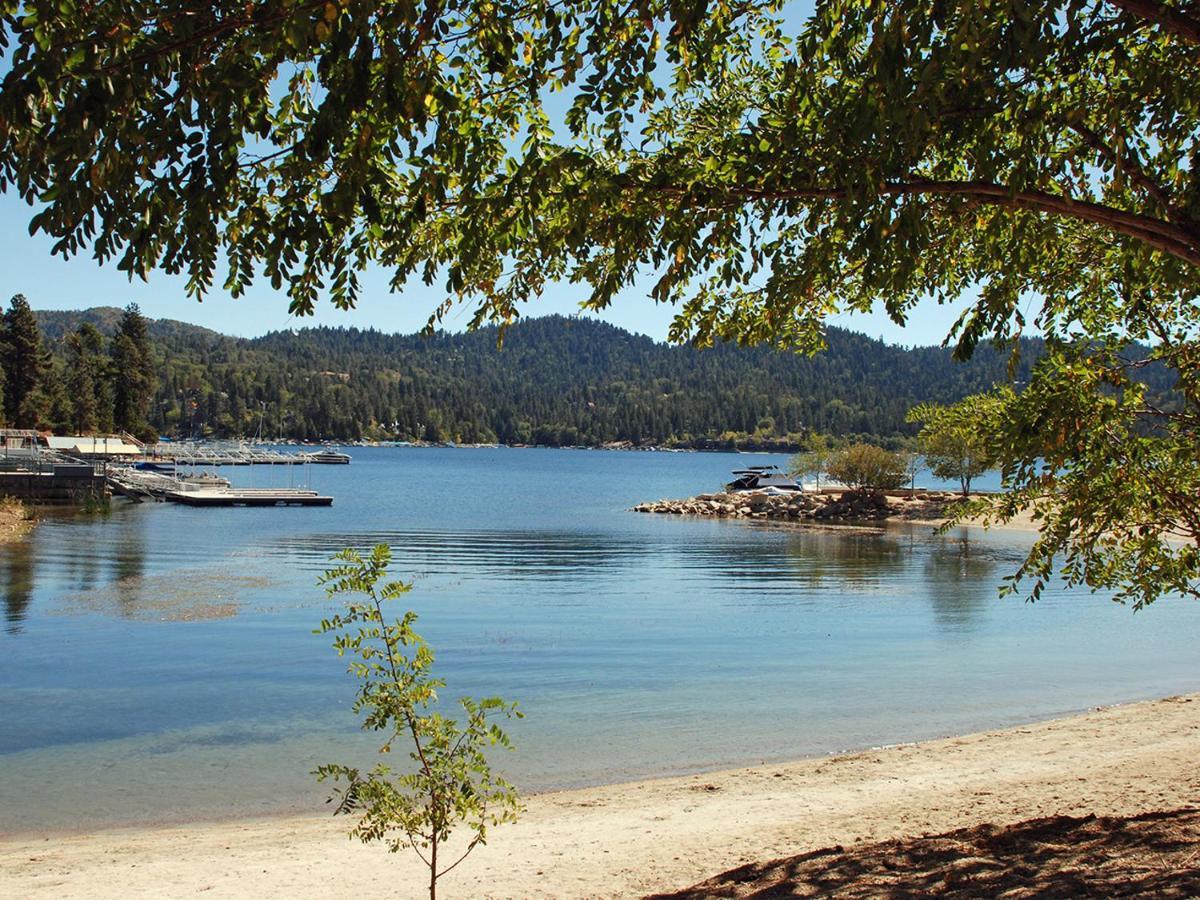 Ucla Lake Arrowhead Lodge Exteriér fotografie