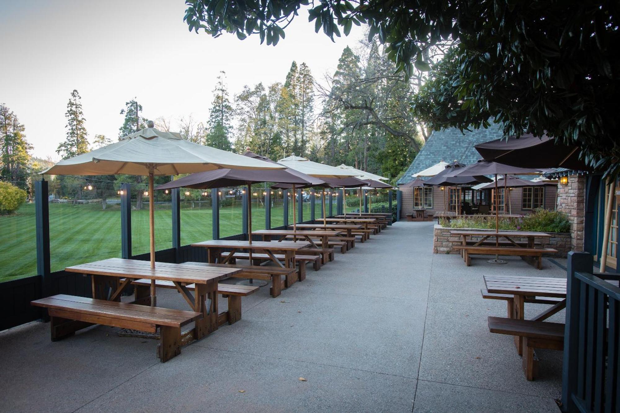 Ucla Lake Arrowhead Lodge Exteriér fotografie